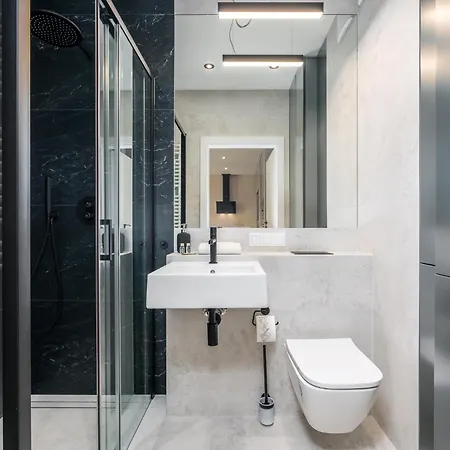 Sunny Garden Warta View 아파트 *