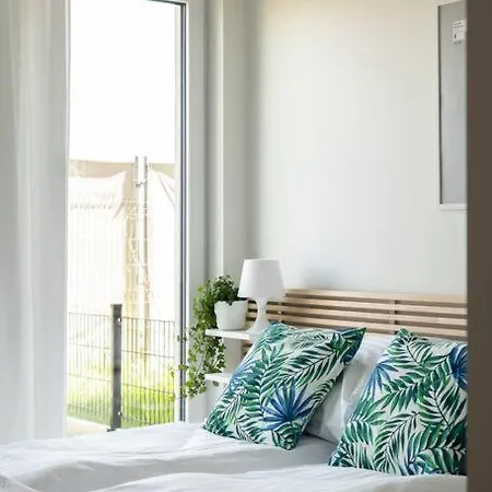 Sunny Garden Warta View