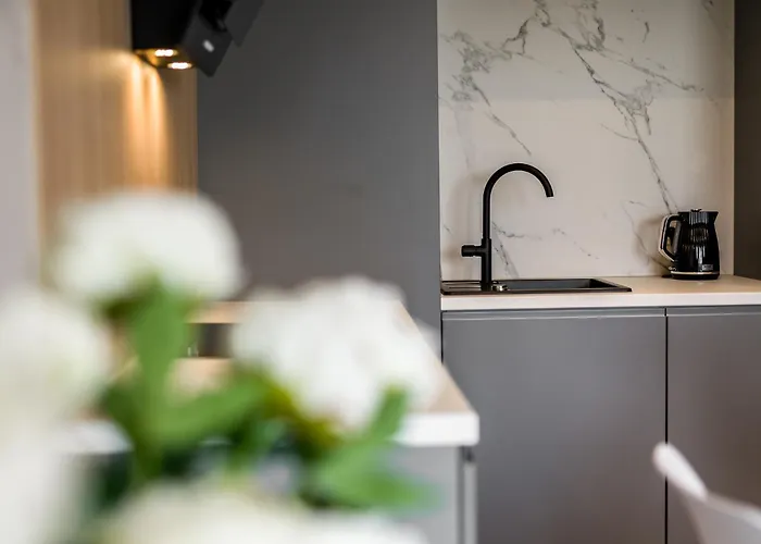 Sunny Garden Warta View 포즈난