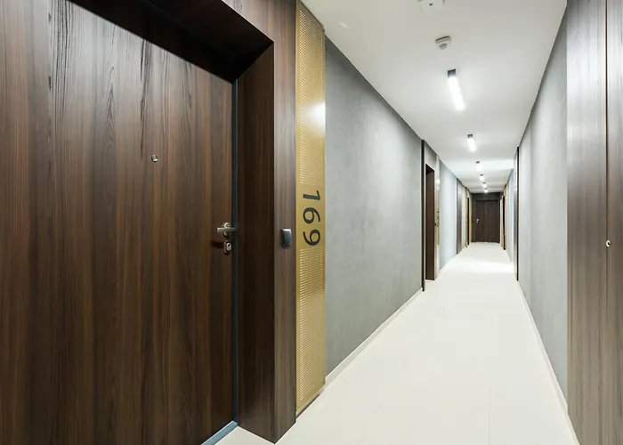 Daire Garbary Apartments By Kramm